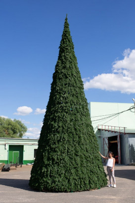 Уличная елка Русская зеленая 9 м., каркасная, ПВХ, Green Trees (GT9RUSPVC)