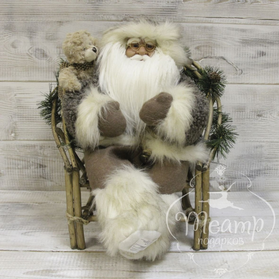 Санта-Клаус  в плетеном кресле  40 см. (C21-181200)