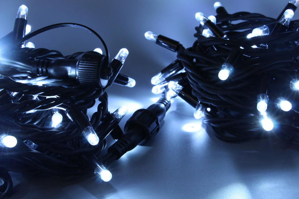 Светодиодная нить 100 холодных белых LED ламп, 10 м., 220В, статика, черный резиновый провод, Teamprof (TPF-S10C-220V-RB/W)