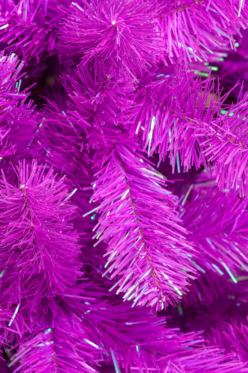 Искусственная елка Искристая 240 см., фиолетовая, мягкая хвоя, ЕлкиТорг (154240)