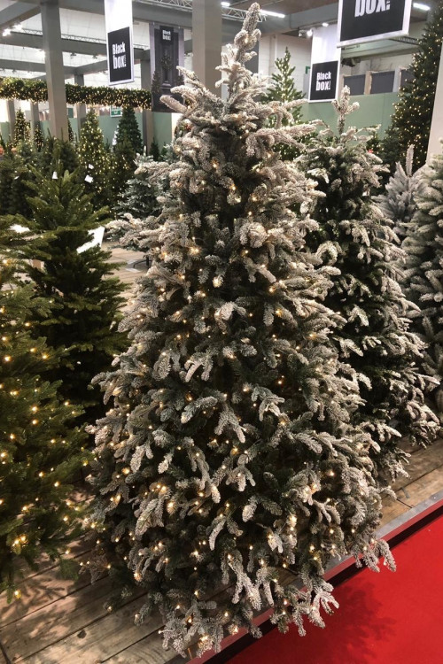 Ель Стильная заснеженная 230 см., 648 LED ламп, литая хвоя+пвх, Black Box (74284)