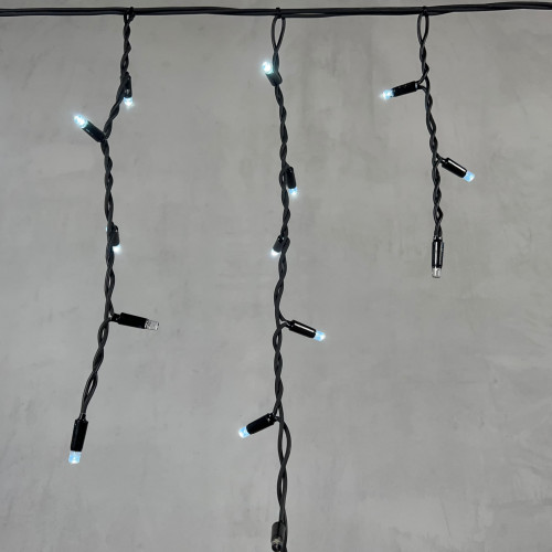 Светодиодная бахрома с колпачком 3,1*0,5 м., 120 холодных белых LED ламп, мерцание, каучуковый черный провод, LTC (LL120BLW-1-2W)