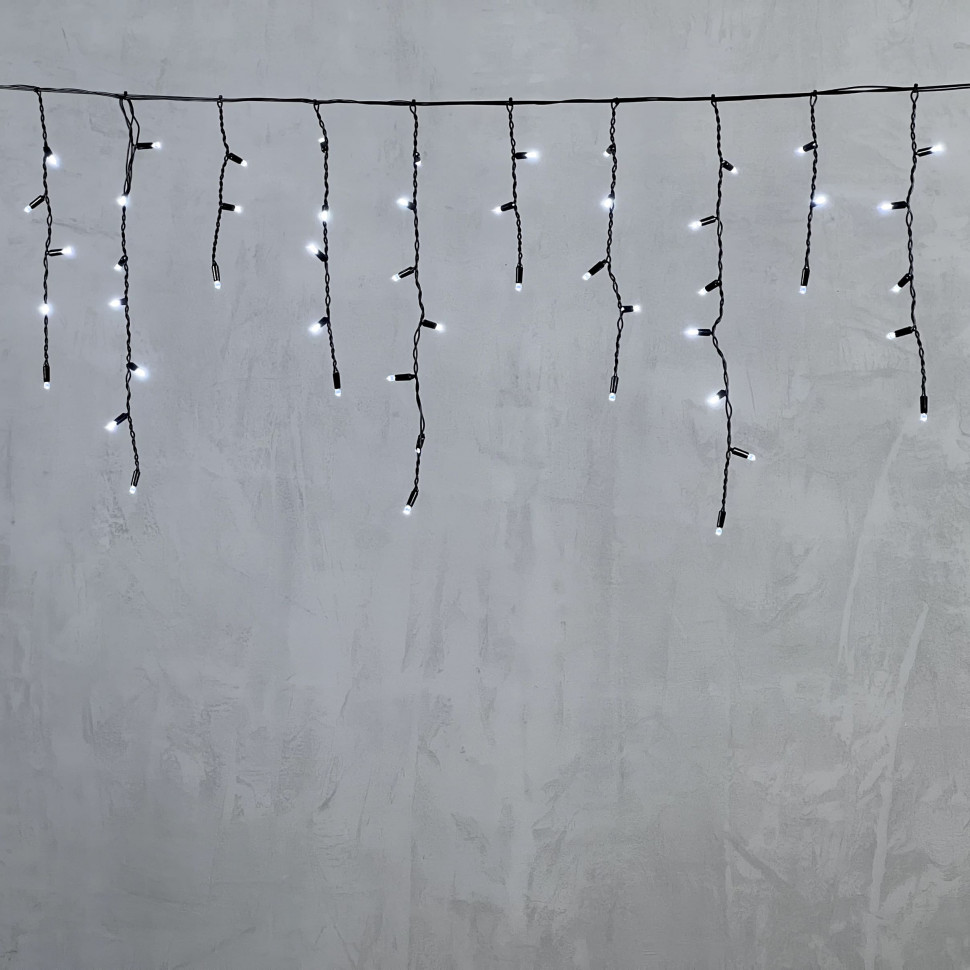  Светодиодная бахрома с колпачком 3,1*0,5 м., 120 холодных белых LED ламп, черный провод ПВХ, IP65, LTC (PIL120CAP-11-2W) 