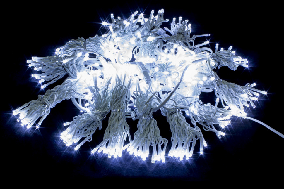 Светодиодный занавес с мерцающим диодом 2*3 м., 420 холодных белых LED ламп, белый провод, Winner Light (w.03.6W.420+)