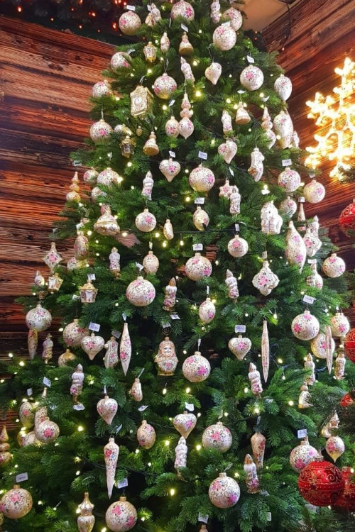 Ель Коттеджная 260 см., 950 LED лампы, литая хвоя+пвх, TreeDeLux (70053)