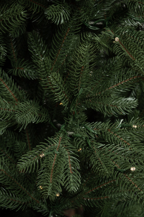 Искусственная елка Никольская 240 см., 100% литая хвоя, 600 теплых белых Led ламп, ЕлкиТорг (68240)