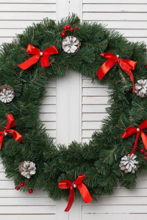 Рождественский венок Нарядный с декором 60 см., ПВХ, ЕлкиТорг (52022)