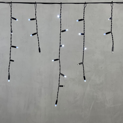 Светодиодная бахрома с колпачком 3,1*0,5 м., 120 холодных белых LED ламп, мерцание, черный провод ПВХ, IP65, LTC (PIL120BLWCAP-11-2W)