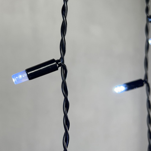 Светодиодная бахрома с колпачком 3,1*0,5 м., 120 холодных белых LED ламп, мерцание, черный провод ПВХ, IP65, LTC (PIL120BLWCAP-11-2W)