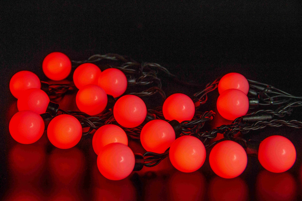 Светодиодная гирлянда шарики 5 м., 20 красных LED, статика, черный резиновый провод, Teamprof (TPF-S5-20C/24V-40B-SRB/R) в Белгороде