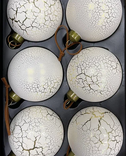 Набор стеклянных шаров Рождественские 80 мм., 6 шт., белый с кракелюром, Christmas DeLuxe (87207)