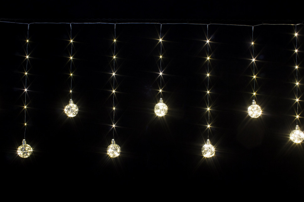 Светодиодная бахрома Шарики со светлячками 3*0,7 м., 10 теплых белых LED ламп, Winner (ww.02.4T.10L-8ball) в Новосибирске