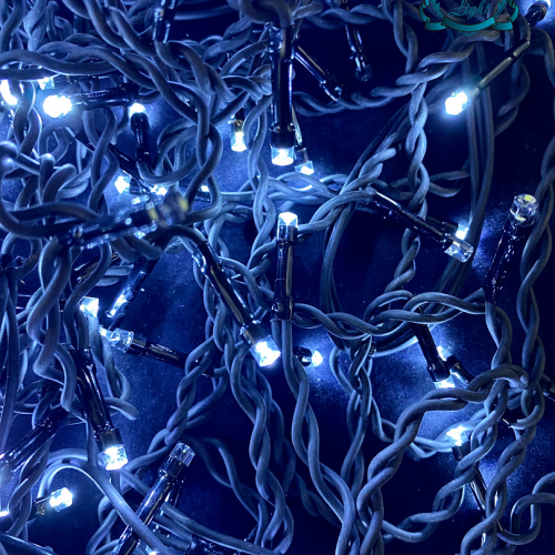 Светодиодная мерцающая бахрома 25 м., нити 0,6*0,4*0,3 м., 850 холодных белых LED, черный ПВХ, IP 54, соединяемая, Winner (w.02.6B.850.F+)