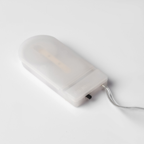 Светодиодная фигура Ёлка с ягодами и шишками 11.5×27×7.5 см., пластик, батарейки CR2032х2, Luazon Lighting (7992926)