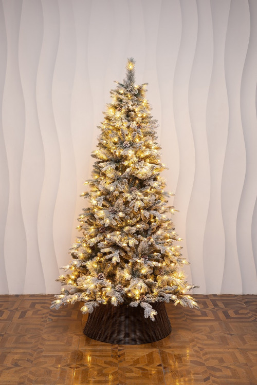 Искусственная елка Скандинавия заснеженная 300 см., литая+пвх, 1200 мульти/теплых LED ламп, ЕлкиТорг (26300) в Санкт-Петербурге