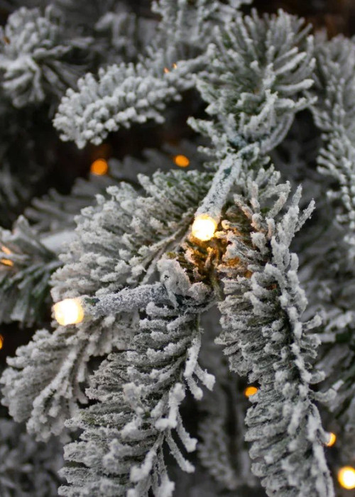 Ель Стильная заснеженная 305 см., 1272 LED ламп, литая хвоя+пвх, Black Box (74595)