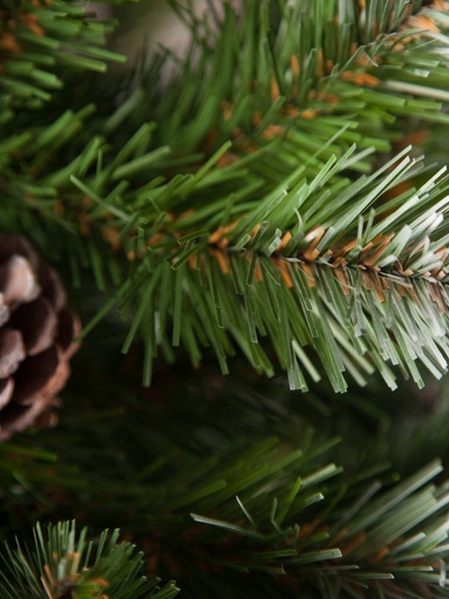 Елка Императрица заснеженная с шишками 120 см., мягкая хвоя, Triumph Tree (73977)