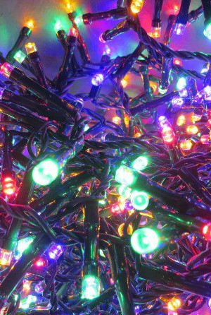 Светодиодная гирлянда для елки 230 см., 800 разноцветных LED лампочек, СТАТИЧЕСКОЕ свечение, длина 16 м. Triumph Tree (463874)