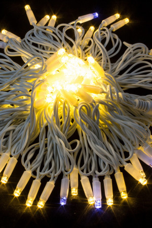 Светодиодная нить с мерцающим диодом 10 м., 220V, 100 теплых белых LED ламп, белый каучук, соединяемая, Winner Light (ww.01.7w.100+)