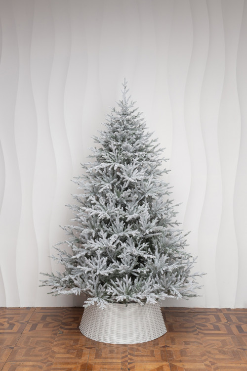 Искусственная елка Петроградская заснеженная 210 см., с теплыми белыми Led лампами, 100% литая хвоя, Елкиторг (237210)