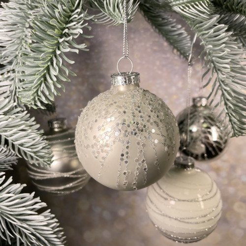 Набор стеклянных шаров Вьюга 70 мм., 18 шт., серебро, Christmas DeLuxe (86789)