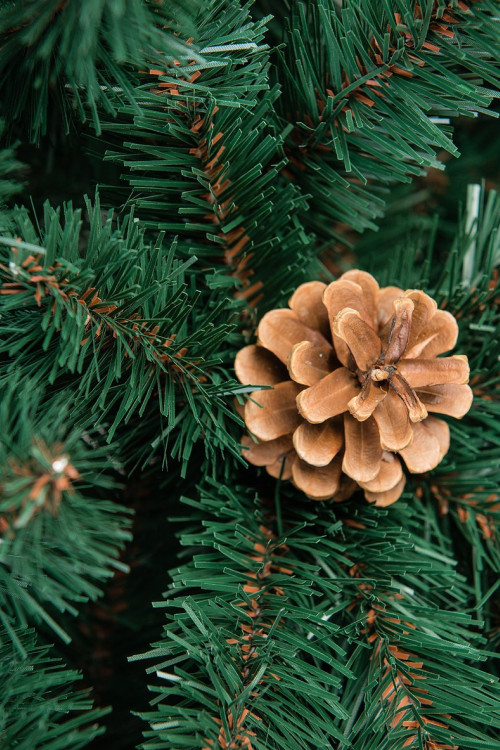 Искусственная елка Лапландия с шишками 300 см., мягкая хвоя, ЕлкиТорг (12300)