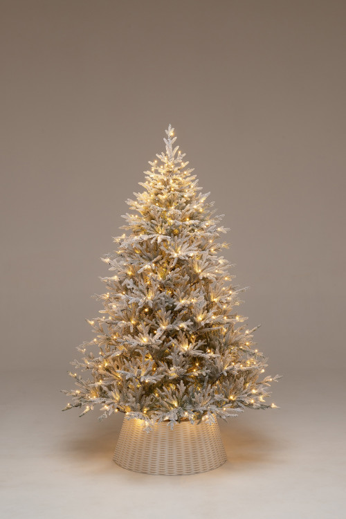 Искусственная елка Петроградская заснеженная 240 см., с теплыми белыми Led лампами, 100% литая хвоя, Елкиторг (237240)