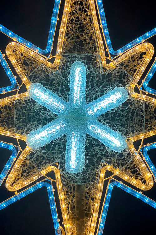 Светодиодная макушка Феерия 100 см., микс Белого и Тепло-Белого со снежинкой, 220В, LTC (LC-13200)