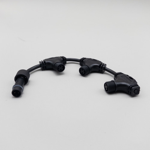  Разветвитель 3-х лучевой для бахромы, занавесов и нитей, 220В., без возможности управления, провод черный каучук, IP65, LTC (LLR3-1) 