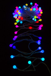 Светодиодная нить шарики с пультом 11,5 м., 220V, 96 разноцветных LED ламп, диаметр шарика 1.6 см, белый провод, Winner Light (m.01.5W.96-1.6ball)