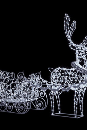 Светодиодная композиция Сани ажурные со стилизованным оленем, Сад Радости (SR050)