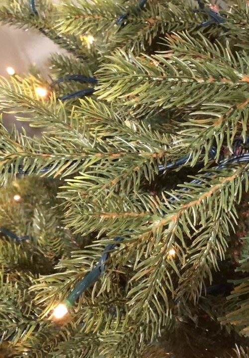 Ель Ирландская с лампочками 365 см., 1104 LED лампы, литая хвоя+пвх, Black Box (74395)