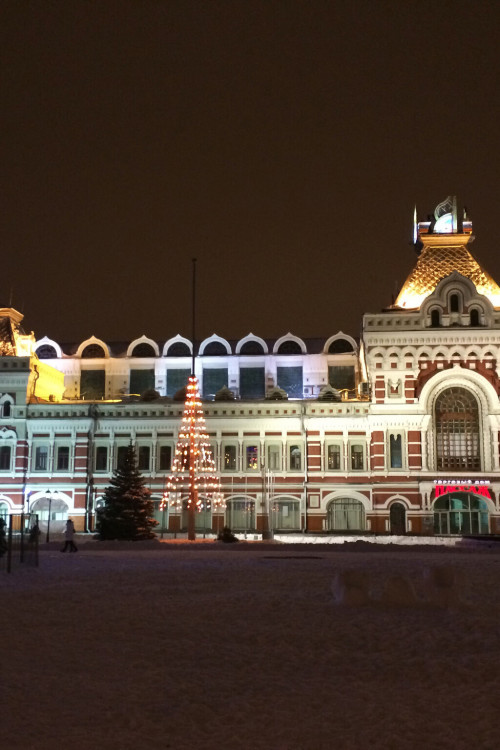 Уличная светодинамическая елка Уральская зеленая 25 м., каркасная, ПВХ, Green Trees (GT25URPVCLED) в Санкт-Петербурге