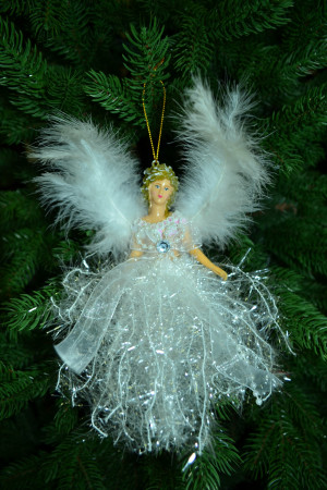 Украшение на елку Принцесса 20 см. Белый (21806)