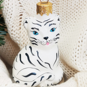 Елочное украшение Тигрёнок белый - символ года 8 см., Батик (АУ-350/1)