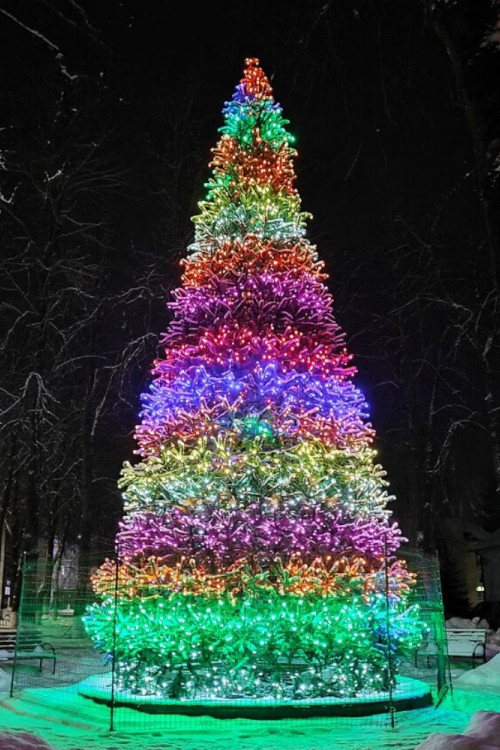 Уличная светодинамическая елка Уральская зеленая 20 м., каркасная, ПВХ, Green Trees (GT20URPVCLED)