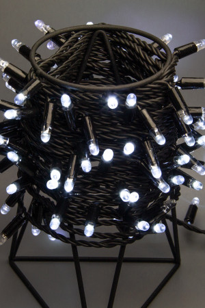 Светодиодная нить 100 холодных белых LED ламп, 10 м., 24В, мерцание, черный резиновый провод 2,3 мм., Teamprof (TPF-S10CF-24V-SRB/W)