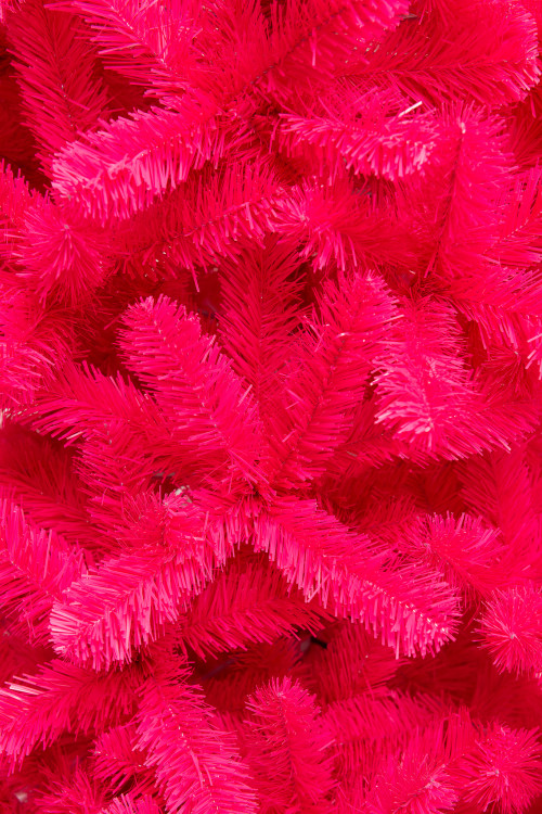 Искусственная елка Карнавал - Дерзкая Фуксия 180 см., мягкая хвоя, ЕлкиТорг (171180) в Санкт-Петербурге
