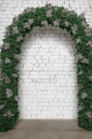 Хвойная арка Санкт-Петербург 240*160 см. с серебряным декором, Литая+ПВХ, ЕлкиТорг (28006)