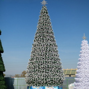 Уличная сосна Уральская зеленая с белыми кончиками 26 м., каркасная, Леска, Green Trees (GT26URLESWK)