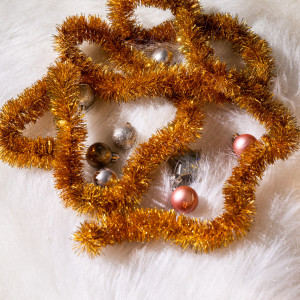 Мишура Праздничная д.35 мм., дл.2 м.,золото, КАЗ КОМ (Г-270/золото)