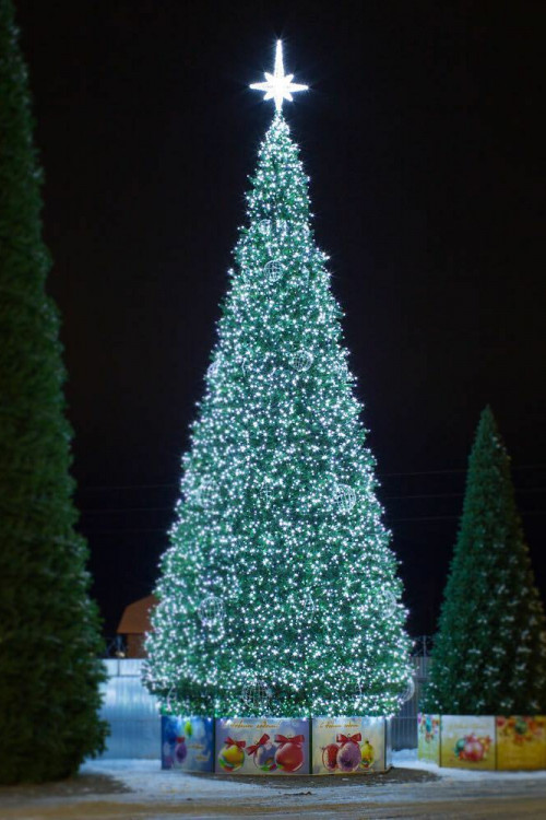 Уличная светодинамическая елка Уральская зеленая 5 м., каркасная, ПВХ, Green Trees (GT5URPVCLED)