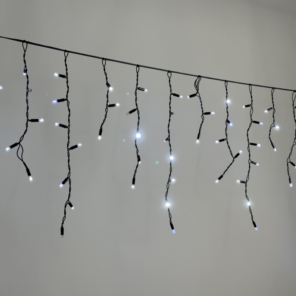 Светодиодная бахрома 3,1*0,5 м., 120 LED, холодный белый, мерцание, черный провод каучук, LTC (ECO120BLW-1-2W) в Екатеринбурге