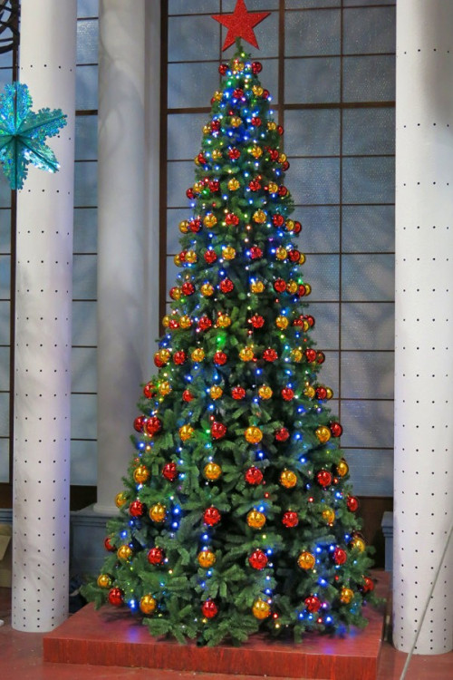 Искусственная ель  Виктория  Люкс, 14 м., уличная, ствольная, ПВХ, ПромЕлка (VK1400LX)