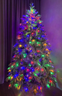 Искусственная елка Аляска заснеженная 180 см., 310 мульти.теплых белых ламп, литая+пвх, ЕлкиТорг (195180)