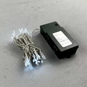 Светодиодная гирлянда 5 м., 3 батарейки типа D 4.5V, 50 LED ламп холодного белого цвета, таймер, прозрачный провод, LTC (EST50-4W10-8W)