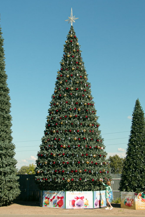 Уличная елка Уральская зеленая 24 м., каркасная, ПВХ, Green Trees (GT24URPVC)