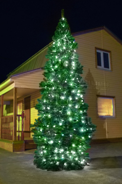 Комплект освещения Цветной каскад для елей высотой 3 м., 240 холодных белых LED, 24 м., шаг 35 см., Green Trees (KaskadW3)