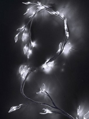 Светодиодная флористика Ветка с листьями 1.8 м., 220V, 48 холодных белых LED ламп, белый провод, Beauty Led (LC176L-B048A-28-W)