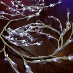 Светодиодная флористика Ветка с листьями 3 м., 220V, 144 холодных белых LED ламп, белый провод, Beauty Led (WS-08091003)